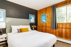 Gateway Suites Rocky Mountains stay near Banff