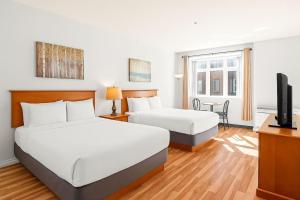 Mini Getaway with Mountain Views Near Banff