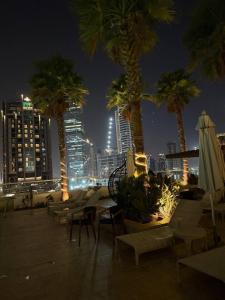 Bright And Spacious Canal View Appartment