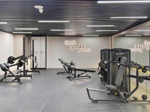 Stylish 1BR with PS5, Sauna and Kids Play Area
