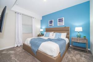 Modern Condo Near Disney