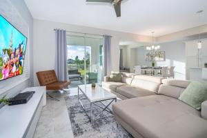 Modern Condo Near Disney