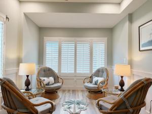 Rooftop Views & Gulf Vibes - Sunsets & Beach