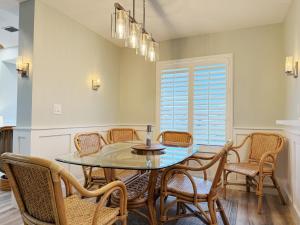 Rooftop Views & Gulf Vibes - Sunsets & Beach