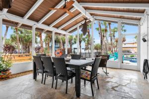 Steps to Beach Pool + Hot Tub 2025 Remodeled!