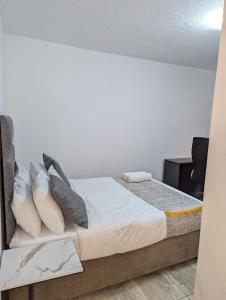 Home in Pretoria near Menlyn Maine