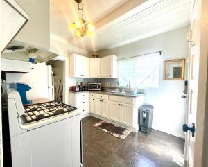 1BR Cozy Monthly Bungalow Koreatown Los Angeles