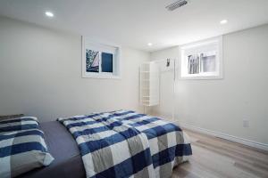 Bright & Cozy Home in the GTA (Basement Apartment)