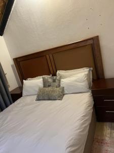 Home in Pretoria near Menlyn Maine