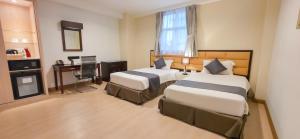 Hallmark Crown Hotel