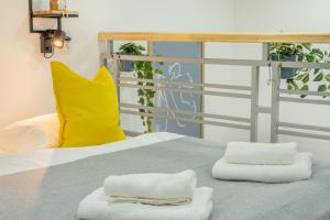 HOMELY I Central 28m2 loft I ELEVATOR I Self Check-In