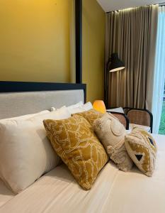 Luxury 1-Bedroom Retreat on 10 Acres, near beaches