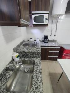 Catalina - Excelente ubicacion en pleno centro - 1B