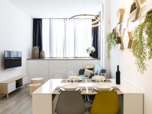 Sylvia: Apartamento renovado en Empuriabrava - ES-258-156