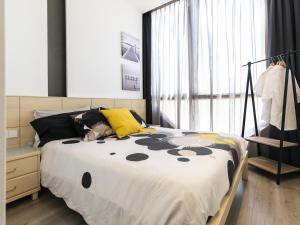 Sylvia: Apartamento renovado en Empuriabrava - ES-258-156