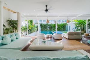 Berawa -ocean View 5 Bed, Walk To Beach, Sleeps 10