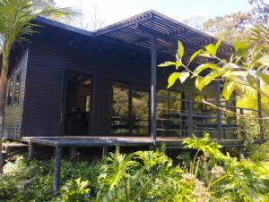 Madremonte Santa Elena finca con cabaña para 2 con piscina natural