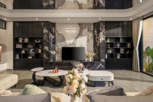 The Verdi Villas Danang - 6 BRs - Private Pool with Karaoke