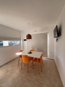 Tres Chañares- Alojamiento con pileta -Cerca de la playa