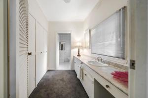 Hunter House - Castlemaine