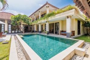 Aileen 4 BR Private Pool Villa ZN263