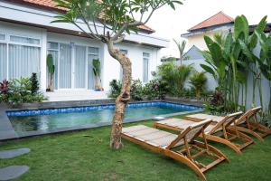 Stylish 3BR Villa with Pool & Garden in Canggu