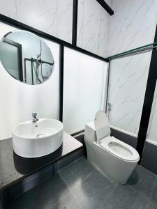 Nhà Dưới Đồi Homestay