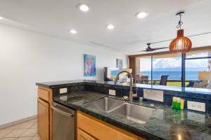 Oceanfront Kahana - 1 Bedroom, 2 Beds, Ground Floor