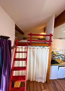 Reinne Blanche Grand by Alpstays