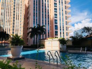 Serenity unit Venice luxury near BGC