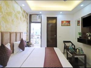 Hotel Vijaydeep Place Near Delhi Airport