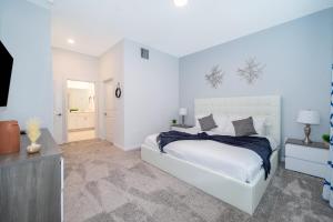 8875-101EE CHAMPIONS GATE,CONDO + GAME ROOM