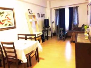 Altheas Homestay at Forebeswood Height