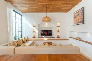 Villa Surfer Rosa - Uluwatu by Yolla Hospitality