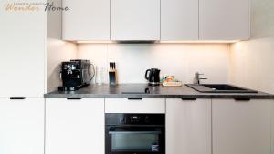 Wonder Hill - bajkowy widok na góry i zalew, strefa wellness na terenie kompleksu