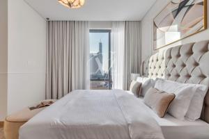 3BR in Vida Dubai Mall with Stunning Burj Khalifa View