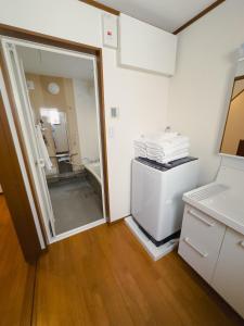 Akira Hiro House - Room202