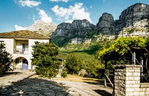 To Rodi Zagori Greece