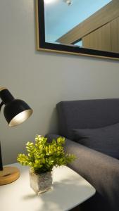 SMDC Good Stays - Shore 2 Tower 1 Unit 1917