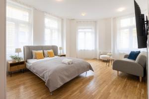 Central Cozy 4BEDRM Apartment by True Estate