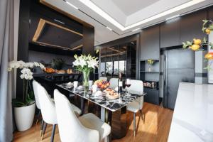 Crescendo Unique Studio