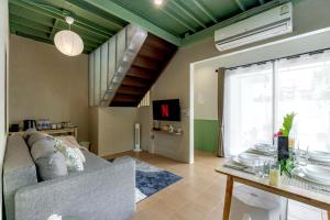 Patio Na Thapae, 5 mins walk to Thapae gate