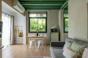 Patio Na Thapae, 5 mins walk to Thapae gate