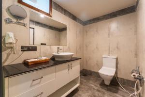 Foxoso La Beach Resort & Spa