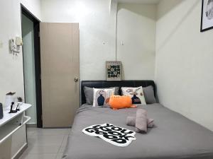 Specious Living Cozy House