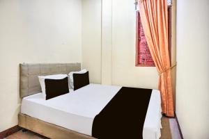 Hotel O Medan near Sun Plaza formerly Medan Baru House