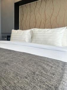 Kamala City Gate 1 bedroom By Ere P710