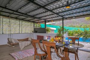 Lifeline Villas- Cliff Side Villa With Huge Garden and Private Pool