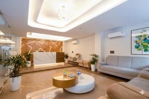 Hotel Leeef Ninee Hotel in Sector 23, Near Udyog Vihar