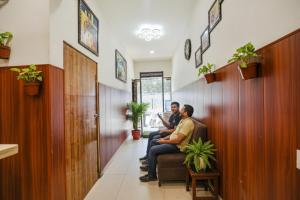 Via Shri Sai DX - Nr Adarsh Nagar Metro